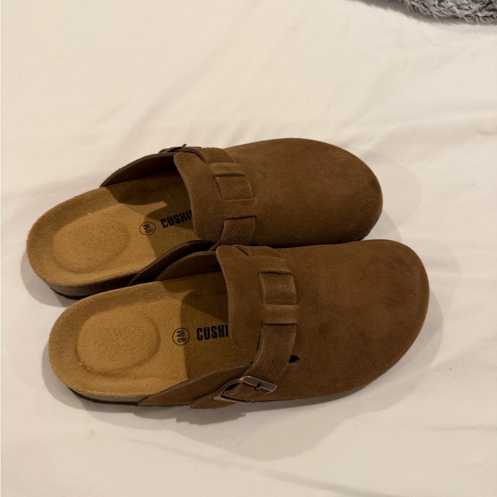 Women's Suede Slip-On Clog Mule in Brown - Picture 2 of 3